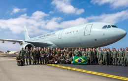 El KC-30 de la FAB hace escala en Lisboa para repostar en su trayecto hacia y desde Beirut