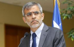 Cordero fue de alguna manera degradado de Ministro de Justicia a Subsecretario del Interior<br />
