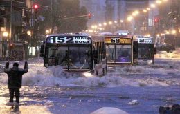 En Buenos Aires, las precipitaciones de un mes pueden registrarse en menos de dos días, se explicó