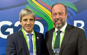 Caputo (I) y Silveira se reunieron al margen de la Cumbre del G20 en Río