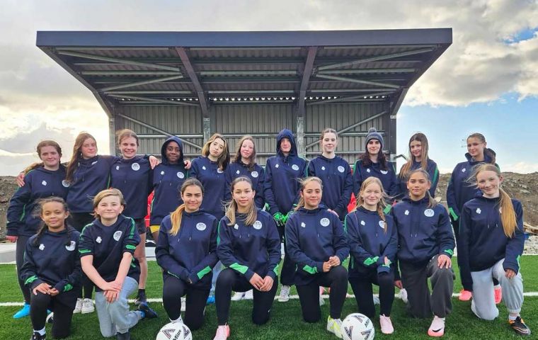 Las chicas se preparan para jugar en febrero contra equipos de Punta Arenas 