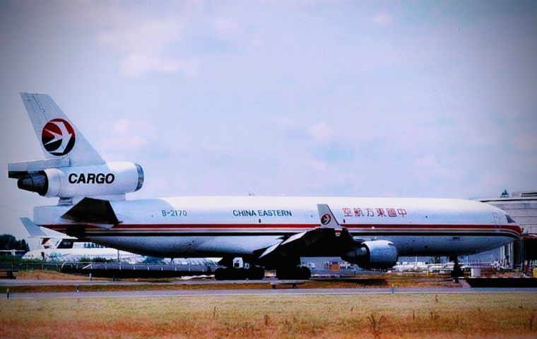 En la temporada de cerezas 2024-2025, China Eastern Airlines planea transportar unas 12.000 toneladas de estas frutas desde Chile