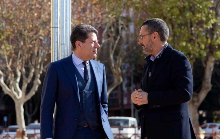 El Ministro Principal de Gibraltar Fabian Picardo con el Alcalde de La Linea, Juan Franco 