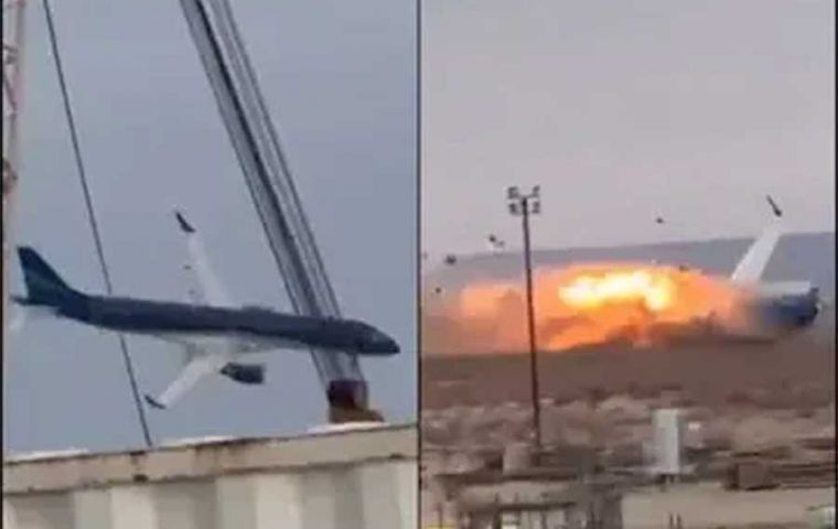 El avión cayó cerca de Aktau, un puerto del Mar Caspio en el oeste de Kazajstán