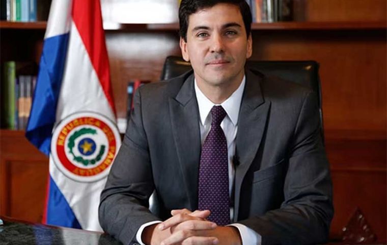 Paraguay es un gigante que “resurge con firmeza por el buen camino”, escribió Peña en X