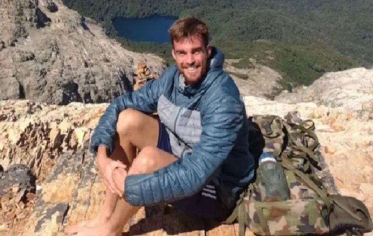 La camioneta de Federico Bruni fue encontrada en la orilla del río Do Ponche