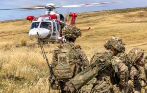 Simulando una evacuación con un helicóptero