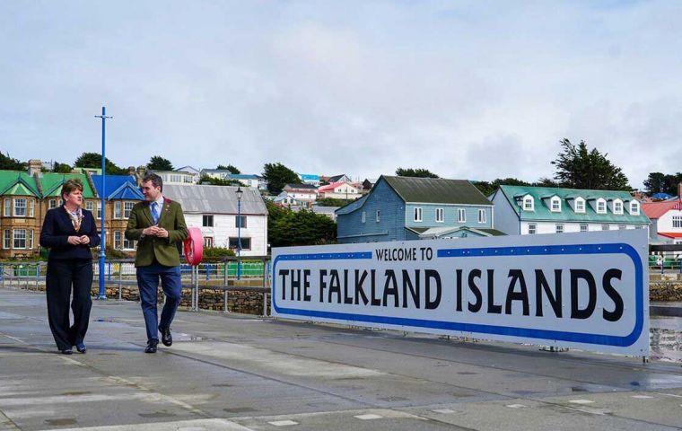 Baronesa Foster, “Es una vergüenza que al pueblo del archipiélago Chagos no se les permita el mismo ejercicio a la auto determinación que al pueblo de las Falklands”. (Foto FOBOT) 
 