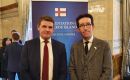 El Primer Ministro de las islas Feroe Aksel Vilhelmsson Johannesen, junto al Representante del Gobierno de Falklands en Londres, Richard Hyslop (der.)