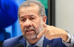 Lupi dimitió aunque su nombre no fue mencionado en las investigaciones