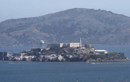 “La reapertura de ALCATRAZ servirá como símbolo de la ley, el orden y la justicia”, afirmó Trump
