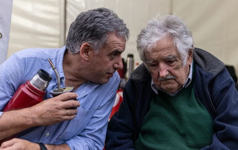Orsi también insistió en la necesidad de llegar a un acuerdo sobre el proyecto de agua potable Neptuno