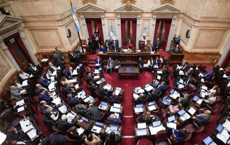 Di Tullio afirmó que el proyecto de ley llevaba el nombre de CFK