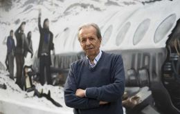 “De todos los sobrevivientes de los Andes, él fue uno de los más emotivos”, dijo Bayona sobre Fernández Strauch