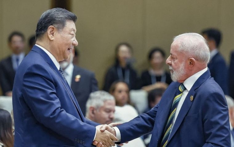 Ambas declaraciones fueron emitidas después de la reunión entre Lula y Xi Jinping y otras conversaciones entre funcionarios de alto rango