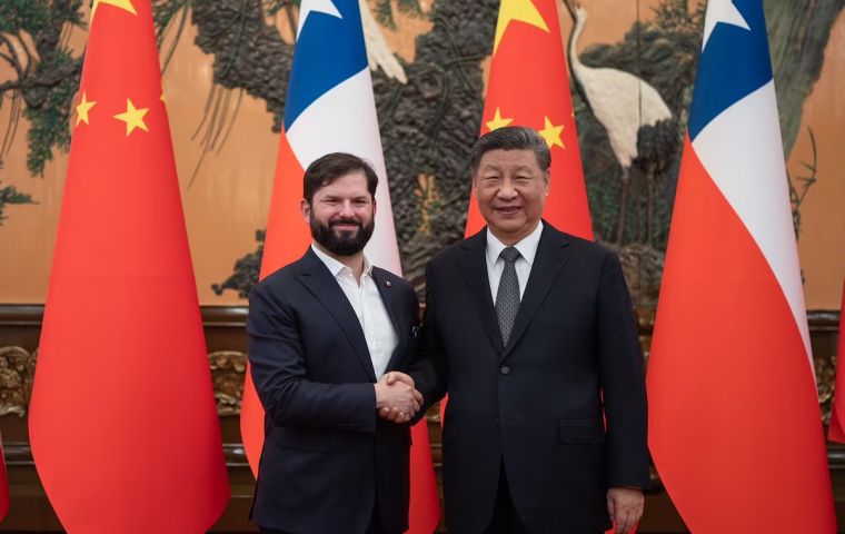 Boric le dijo a Xi Jinping que el comercio debe beneficiar recíprocamente a los pueblos, no servir a los intereses de un solo país