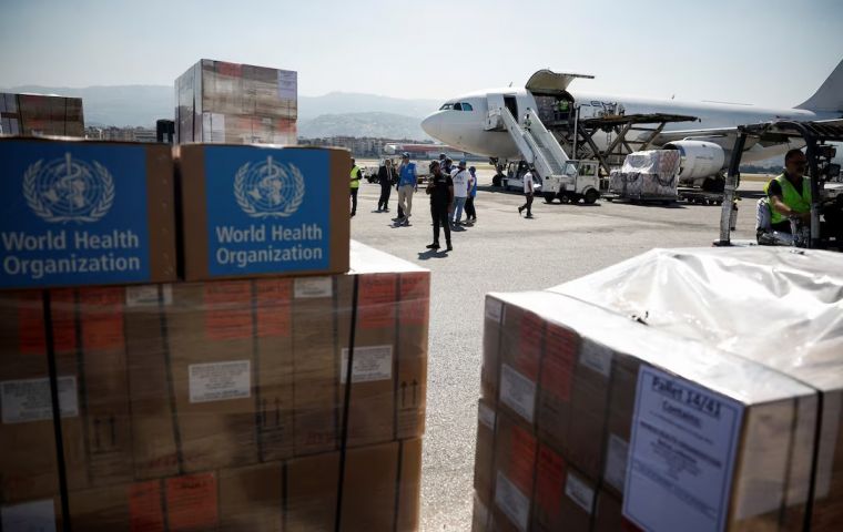“En al menos 70 países, los pacientes no reciben sus tratamientos”, declaró Tedros