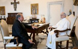 El Papa León XIV “dijo que quería venir” a Argentina, explicó Werthein