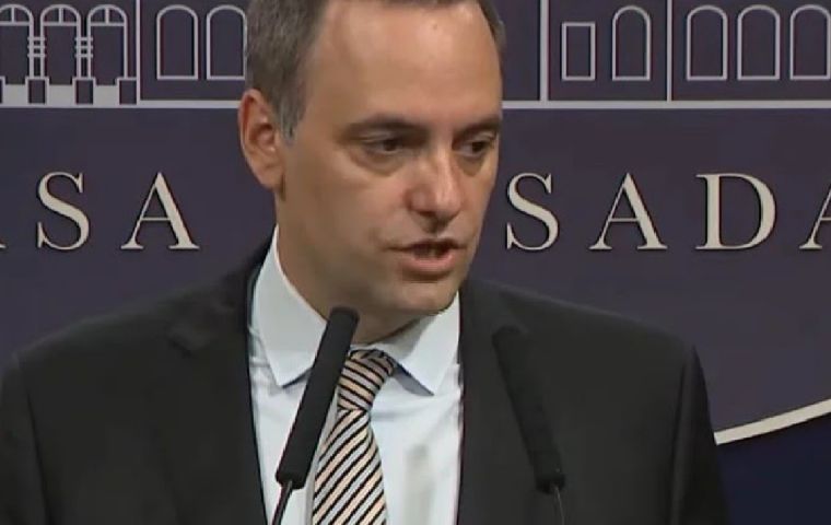 “La cartera de Derechos Humanos, ahora, se encargará de garantizar todos los derechos humanos y no de defender a un sector ideológico partidista”, señaló Adorni