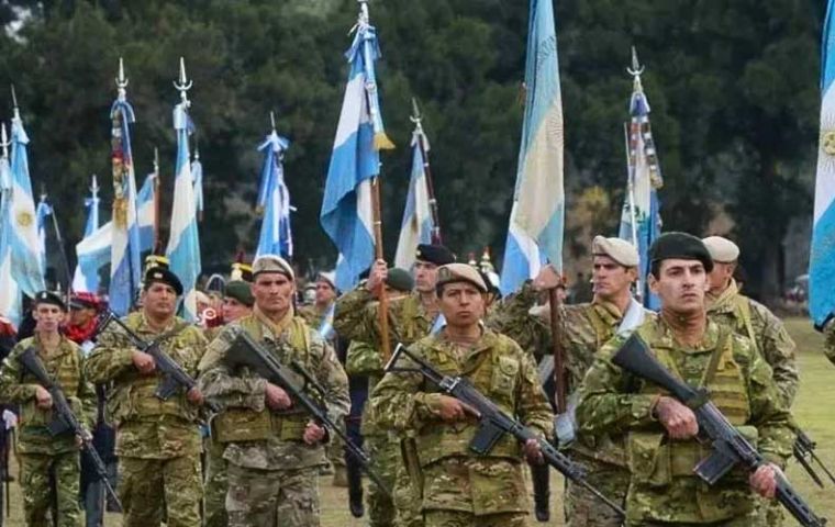 La principal diferencia con el programa anterior es el cambio en el rango de edad de los candidatos de 18 a 24 años a 18 a 28 años