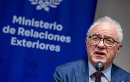 Reanudar los lazos consulares “no implica el reconocimiento del resultado electoral de las elecciones presidenciales en Venezuela”, explicó Lubetkin