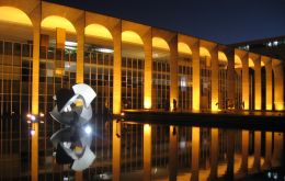 Brasilia “sigue con profunda preocupación la ofensiva aérea israelí”, declaró Itamaraty (Ministerio de Relaciones Exteriores de Brasil) en un comunicado