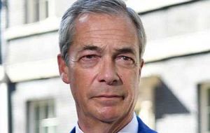  Nigel Farage, presidente del partido UK Reform e instigador del Brexit, que sacó al Reino Unido de la Unión Europea