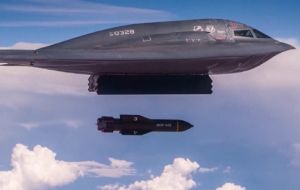 En la misión se utilizaron bombarderos furtivos B-2