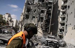 Ambos países informaron sobre hostilidades posteriores al alto el fuego y permanecen en alerta