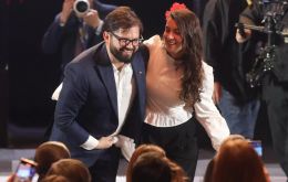 Boric comenzó a salir con Carrasco tras separarse de la ex primera dama Irina Karamanos