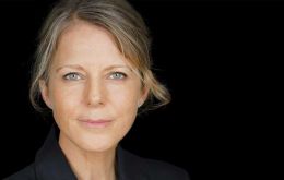 “Estamos modernizando los aviones F-16 con la última tecnología”, declaró la embajadora Eva Bisgaard Pedersen