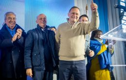 Delgado fue abucheado por muchos que lo culparon por la derrota electoral ante Orsi