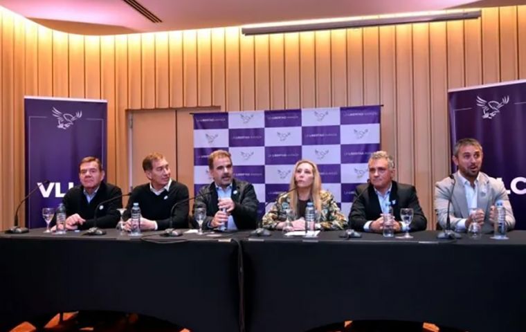 “Esto es kirchnerismo o libertad”, argumentó Karina Milei