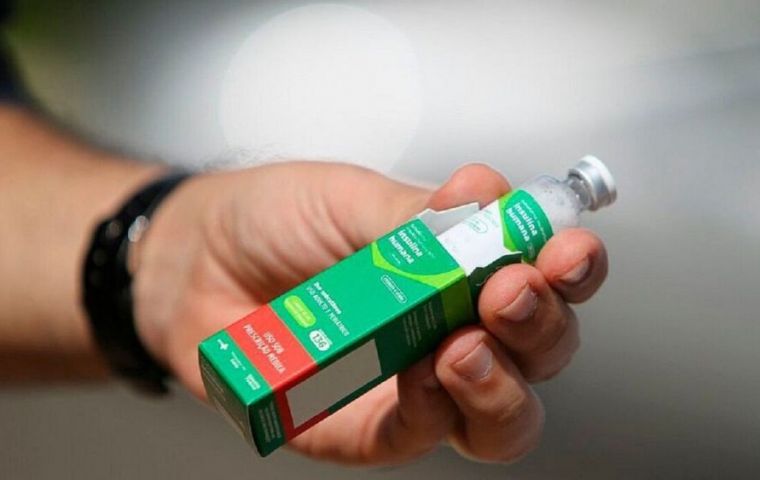 “Esto es el BRICS en acción”, afirmó Padilha en referencia al acuerdo con una empresa farmacéutica india que proporciona la tecnología