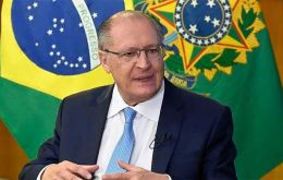 Alckmin presidió reuniones separadas con representantes de los sectores agrícola e industrial