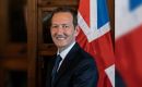 Colin Martin-Reynolds además de gobernador de las Falklands es Comisionado para las islas de Georgia del Sur y Sándwich del Sur