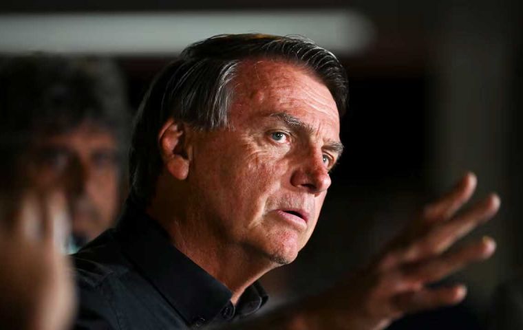 La defensa de Bolsonaro planea apelar la sentencia