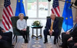 “Creo que ambos queríamos llegar a un acuerdo”, declaró Trump tras reunirse con von der Leyen