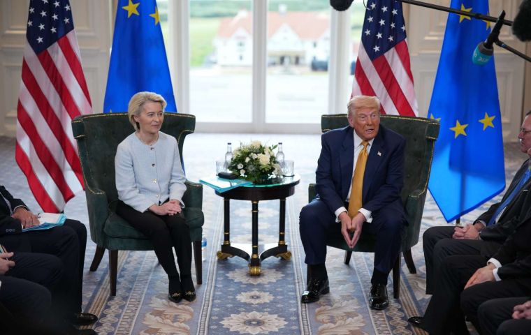 “Creo que ambos queríamos llegar a un acuerdo”, declaró Trump tras reunirse con von der Leyen