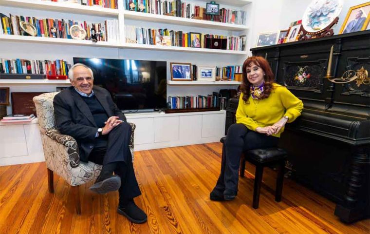 Samper comparó el caso de CFK con la detención de Lula, lo que le habría ahorrado a Brasil los años de Bolsonaro