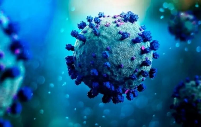 “En Argentina, la situación actual de las variantes del SARS-CoV-2 se caracteriza por la circulación exclusiva de la variante Ómicron”, explicó el Ministerio de Salud