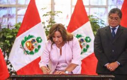 Boluarte argumenta que la medida reconoce la lucha del Estado contra el terrorismo