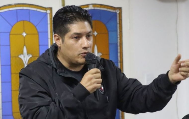 Lisperguer había sido arrestado el 3 de agosto por cargos de violencia doméstica