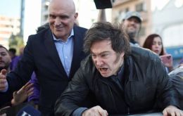 Los manifestantes estaban indignados por las recientes acusaciones de corrupción que involucran a la hermana de Milei
