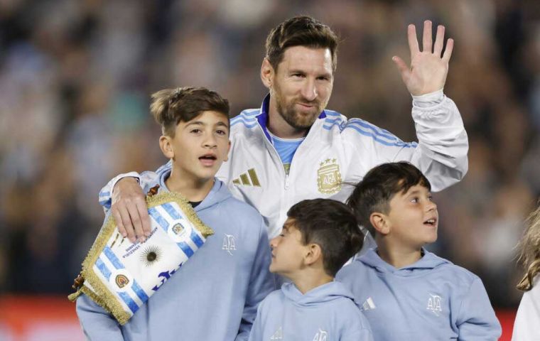 Probablemente fue el último partido con la selección nacional de Lionel Messi como local