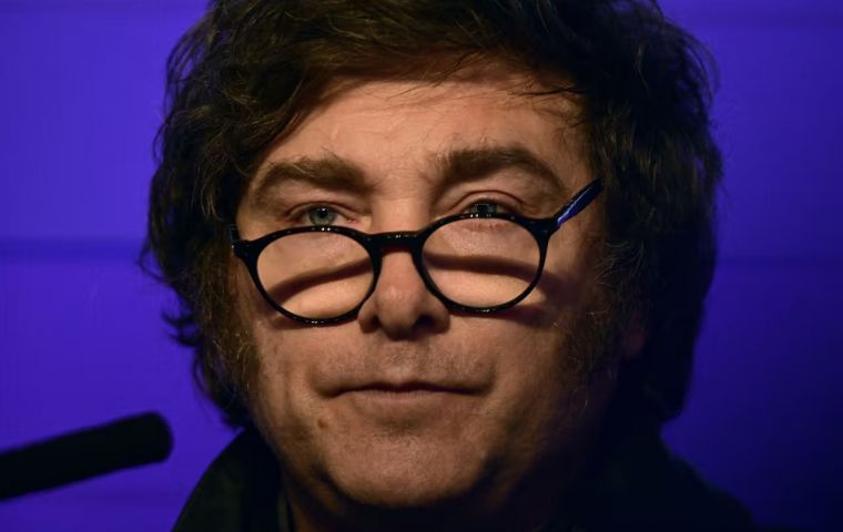 A pesar de todo, Milei no considera efectuar cambios en el gabinete ni modificaciones en su rumbo econ&oacute;mico