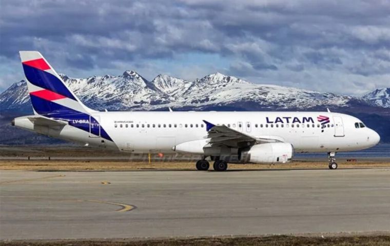 LATAM no reconoció el nombre oficial del aeropuerto: Malvinas Argentinas