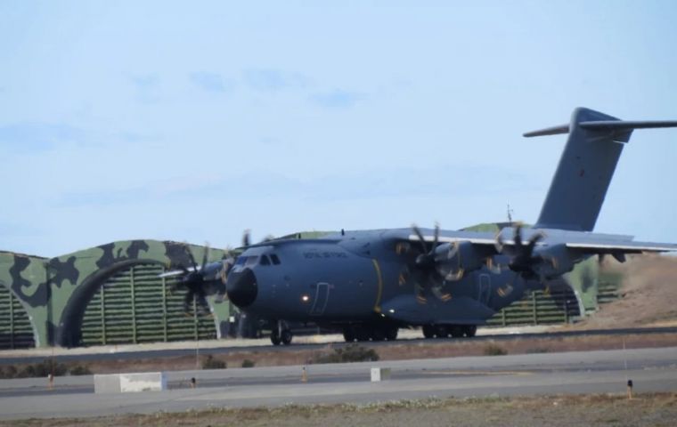 La presencia de un A400M no fue un hecho aislado, argumentó Canal 26