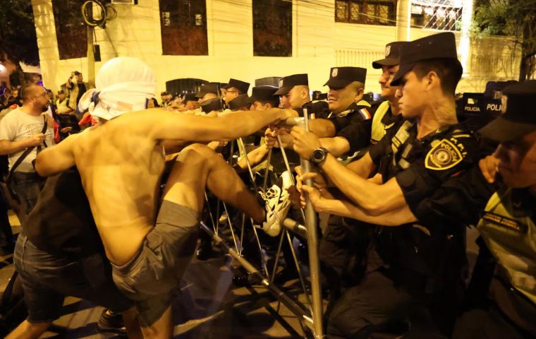 La represión de la Policía paraguaya fue comparada con la época del exdictador Alfredo Stroessner