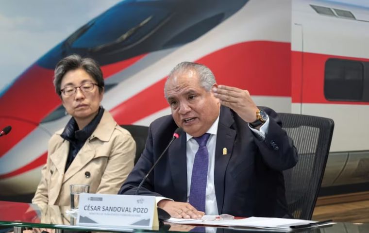 El proyecto busca revolucionar la infraestructura ferroviaria nacional, explicó Sandoval